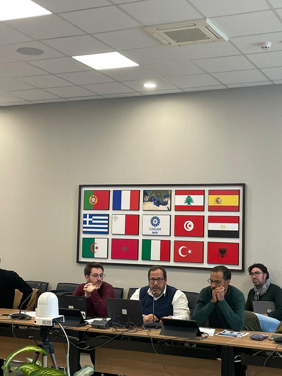 UnicladE's tweet photo. On 13/03/2024, @UnicladE  was made visible during the 1st #ResearchDay held at CIHEAM Bari.   The event was important for CIHEAM Bari staff to share experiences, ideas, and challenges in #scientificresearch. A day of #opendialogue, Fueling #innovativedevelopment through research. https://t.co/Fp08FfTIOj