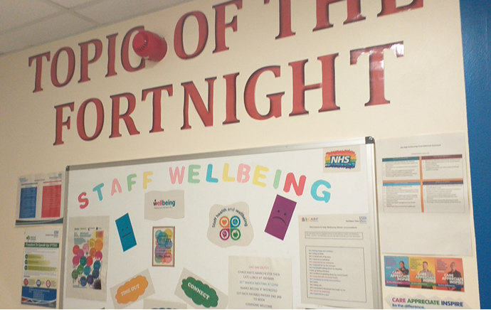 🤗 <a href="/R_Pollitt22/">R.Pollitt</a> finding time for CAU <a href="/RochdaleCO_NHS/">Rochdale Care Organisation</a> too ... love the wellbeing board team 💕 <a href="/VickT75/">Victoria Thorne</a> <a href="/NCAlliance_NHS/">Northern Care Alliance NHS Foundation Trust (NCA)</a>