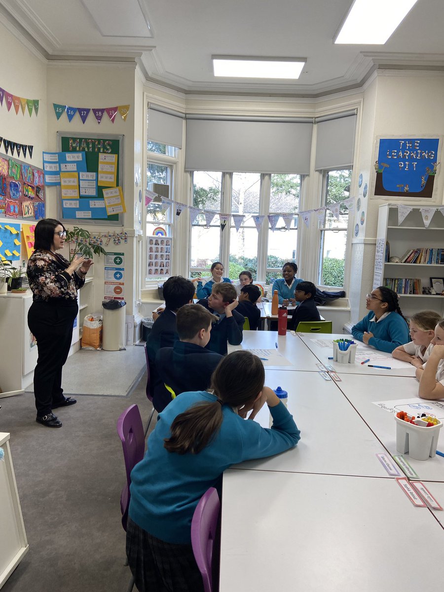 BGS_JuniorSch's tweet photo. What a busy afternoon #BGSYear6 have had! We have been joined by  the members of Year 6 from @BedfordPrep for a fun filled afternoon learning all about how to stay safe online and how our behaviour online may impacts others. #BGSJuniorschool #BGSIBPYP https://t.co/uOtpIgaP4d