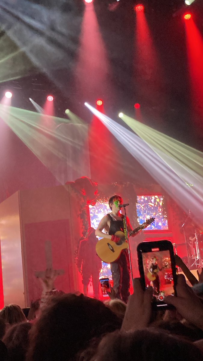 CHECKM4TE's tweet photo. pix from parx :) https://t.co/LppvzjS4it