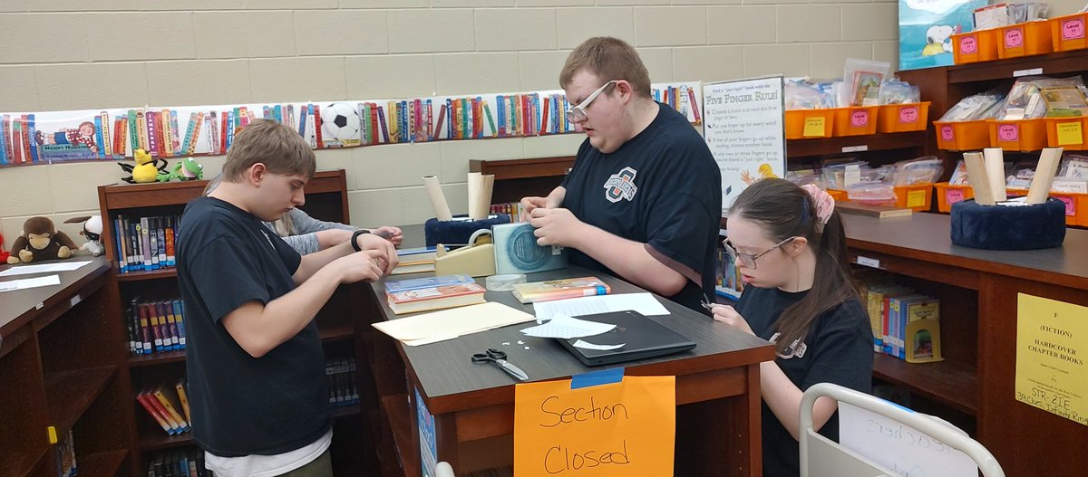 ConnectedOtsego's tweet photo. Our 3rd work experience at the Otsego Elementary Library is going great as these ConnectEd students are helping restructure the way the books are organized. #oneheartbeat https://t.co/RnamQc2qfF