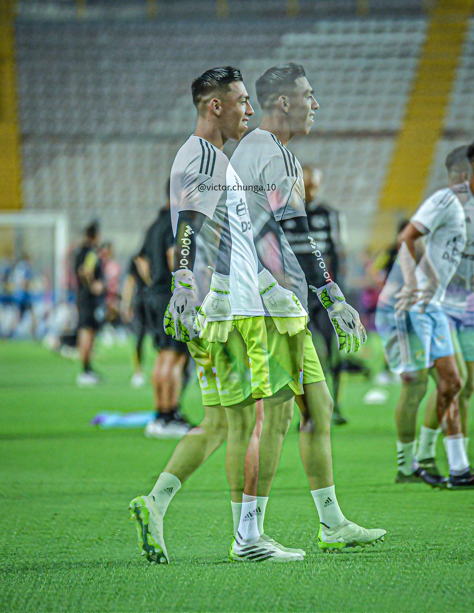 victorchunga28's tweet photo. Diego Enríquez Gutiérrez 📸👻 | @ClubSCristal
#SportingCristal #diegoenriquez #fastama #arquero https://t.co/UNtFOyvjmu