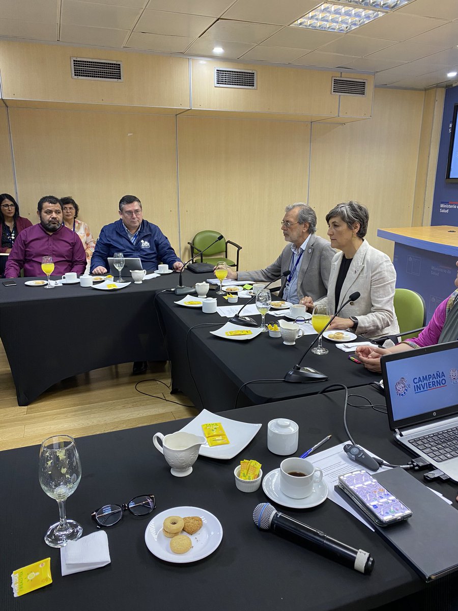 Director ejecutivo de @amur_chile, @ccgonzalezt, asistió a la presentación de la Campaña de Invierno del <a href="/ministeriosalud/">Ministerio de Salud</a> junto a la ministra <a href="/ximenaguilera/">Ximena Aguilera</a> y al subsecretario de Redes Asistenciales, Osvaldo Salgado