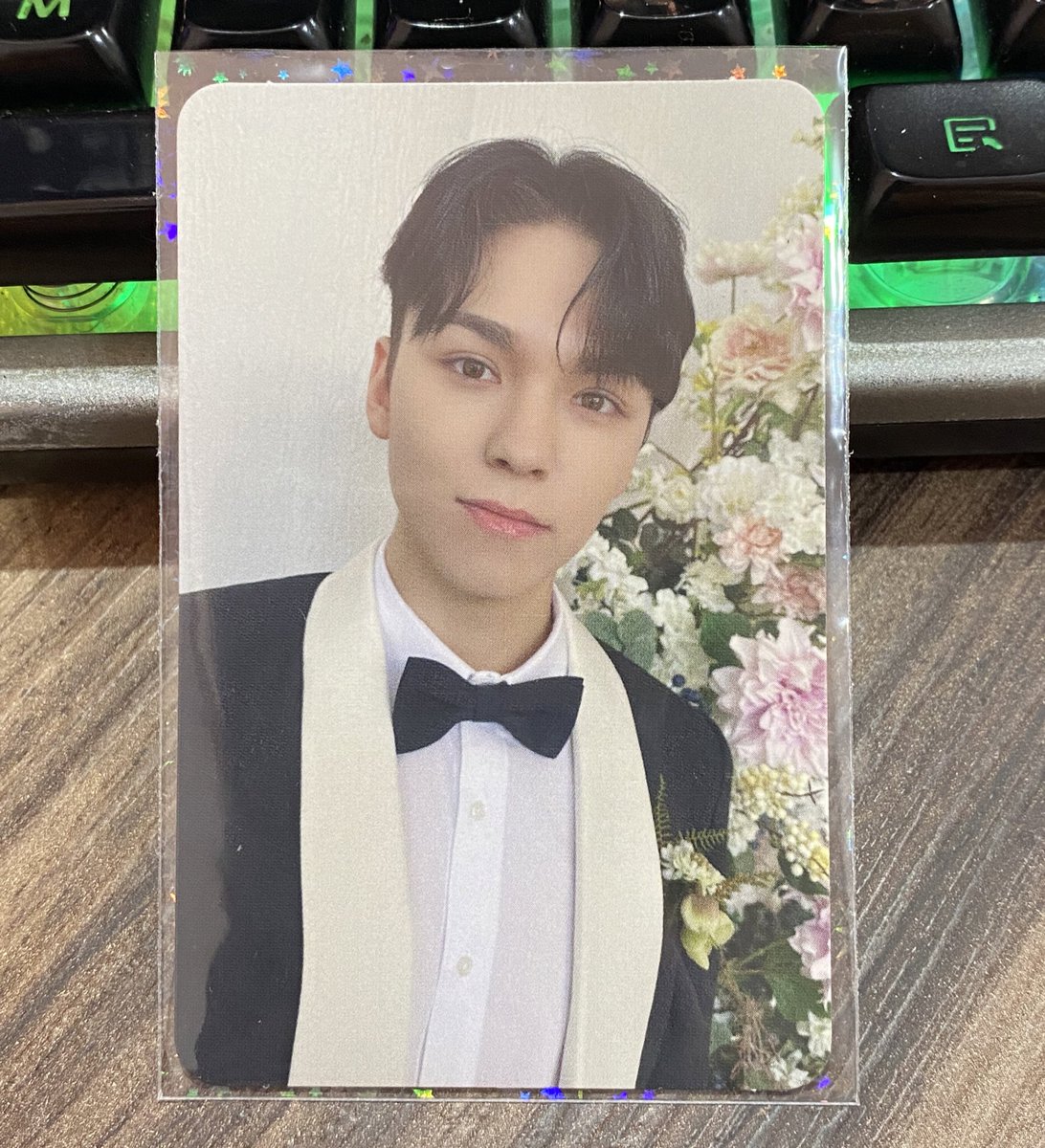 jujuyubi's tweet photo. feedback positivo a @vernonsapao que ajudou esse vernonzinho lindo a encontrar o caminho de casa 💘 https://t.co/HYCvFYUIpH
