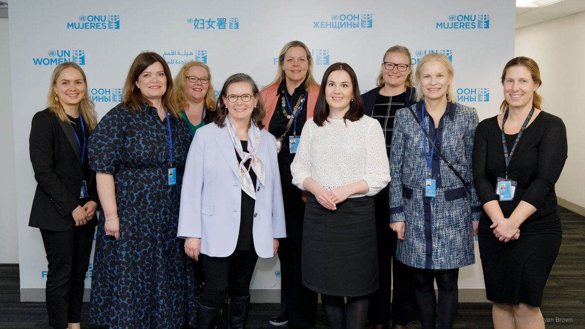 Minister of Social Security <a href="/sannigrahn/">Sanni Grahn-Laasonen 🇺🇦</a> met with Kirsi Madi, UN Assistant Secretary-General &amp; UN Women Deputy Executive Director in the margins of #CSW68 🇫🇮🇺🇳

Ms. Madi is currently the highest-ranking Finnish woman serving at the UN.

🔗 unwomen.org/en/about-us/di…

#FinlandCSW