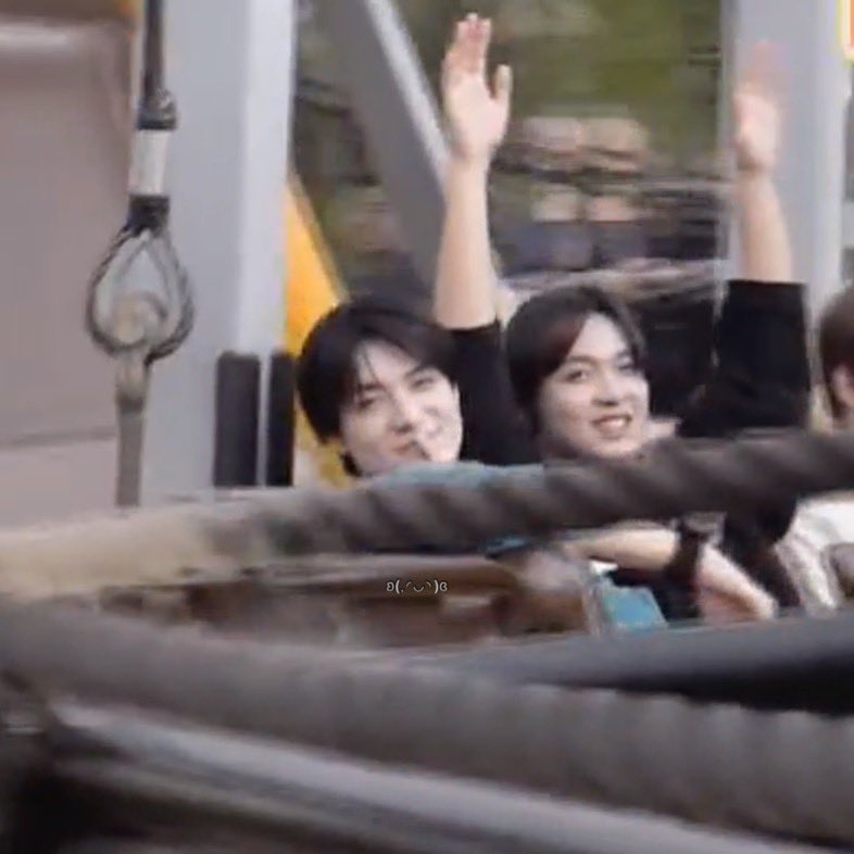 jenowley's tweet photo. jeno enjoying the ride HAHAHA https://t.co/wlYarWpzHz