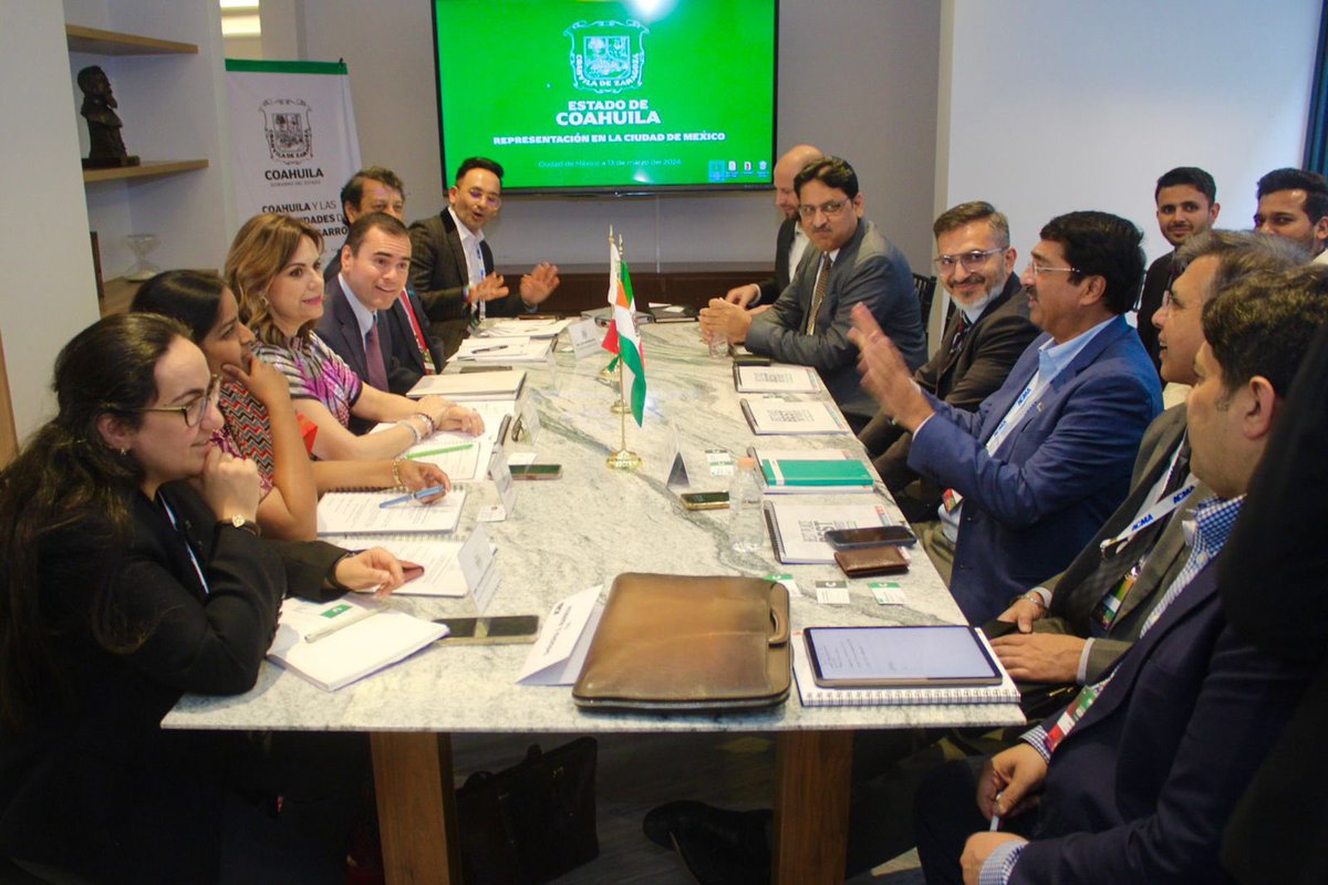 IndEmbMexico's tweet photo. Building new partnerships with a promising future!

The business delegation of @ACMAIndia were received by Representative office of state of Coahuila in CDMX. They were briefed about opportunities for investment &amp; strong parameters of Coahuila.Thanks to H.E.@HildaFloresE &amp; team. https://t.co/qPfYyItKRM