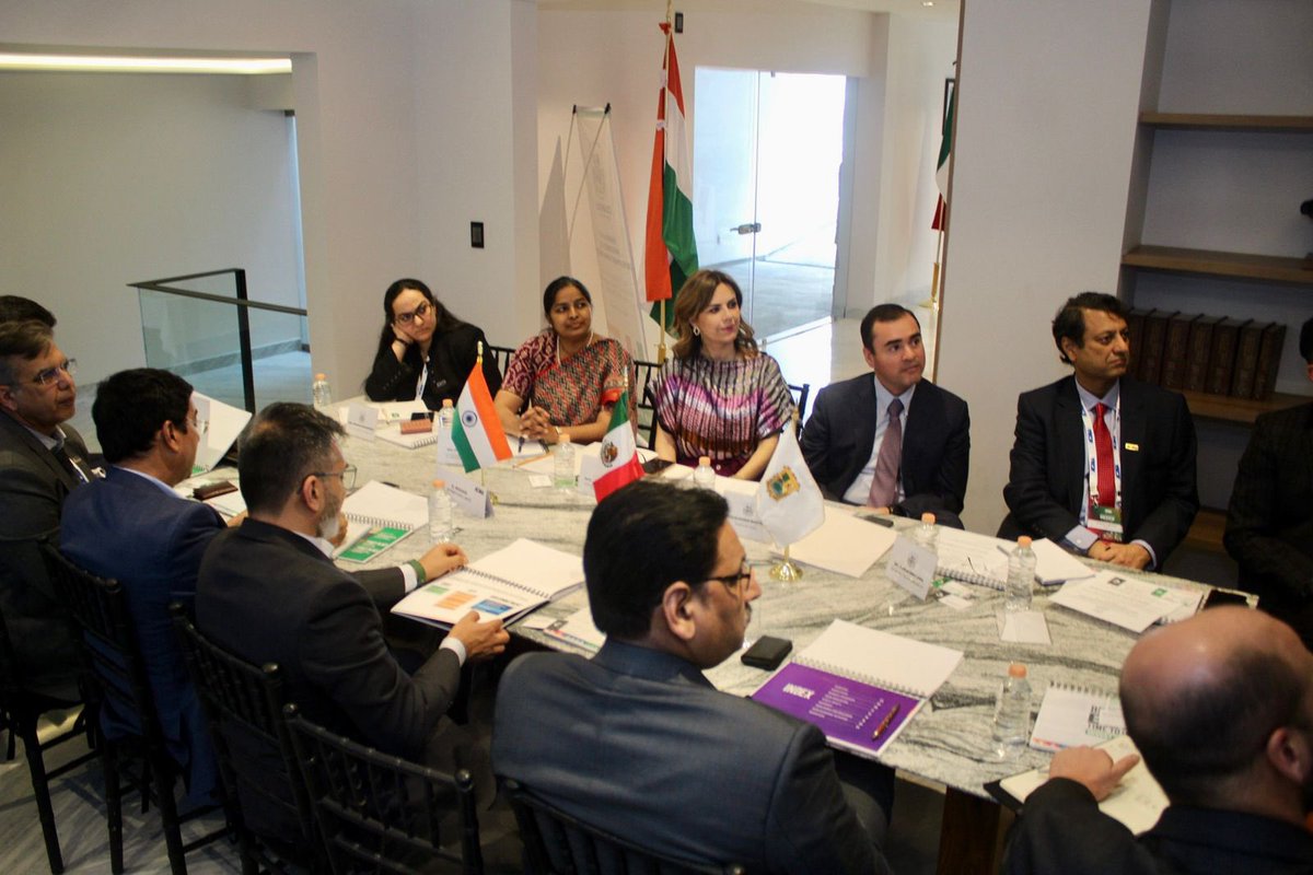 IndEmbMexico's tweet photo. Building new partnerships with a promising future!

The business delegation of @ACMAIndia were received by Representative office of state of Coahuila in CDMX. They were briefed about opportunities for investment &amp; strong parameters of Coahuila.Thanks to H.E.@HildaFloresE &amp; team. https://t.co/qPfYyItKRM