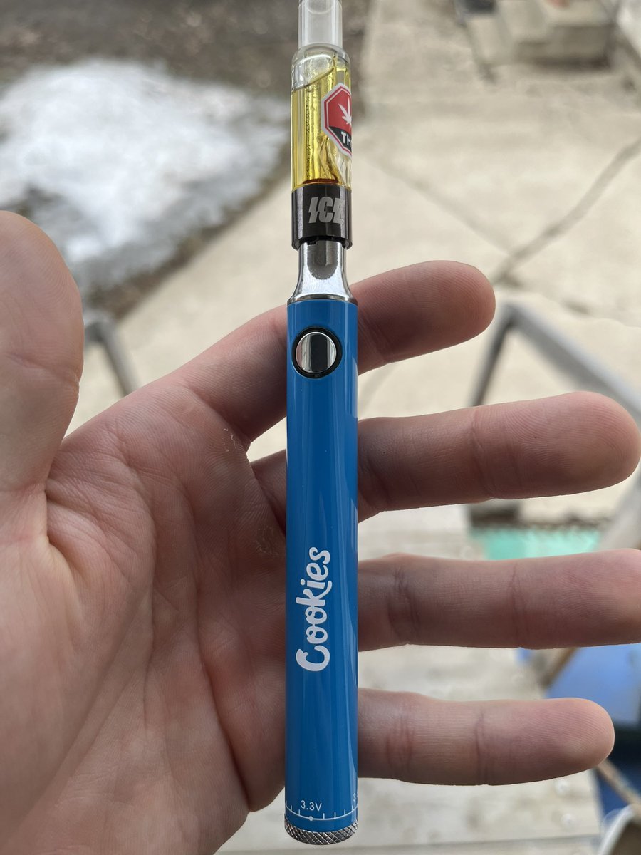 TFleck403's tweet photo. Morning Smoking Session 92.4% #THC #CBD #Cookies #510Cart #510Twist #Debunk #GlassApple #C4 #Preworkout #DizzyWright #Demrick #MotivatedStoner #BlazeWithUs2 https://t.co/sEnAVdCrzt