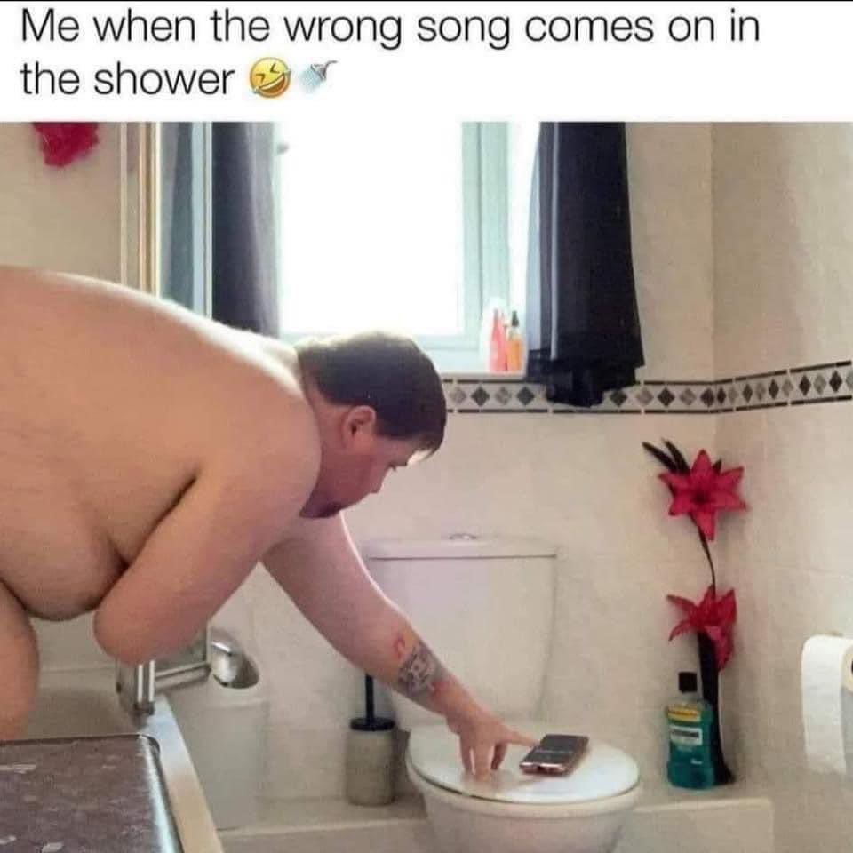 TheShortOnee tweet media