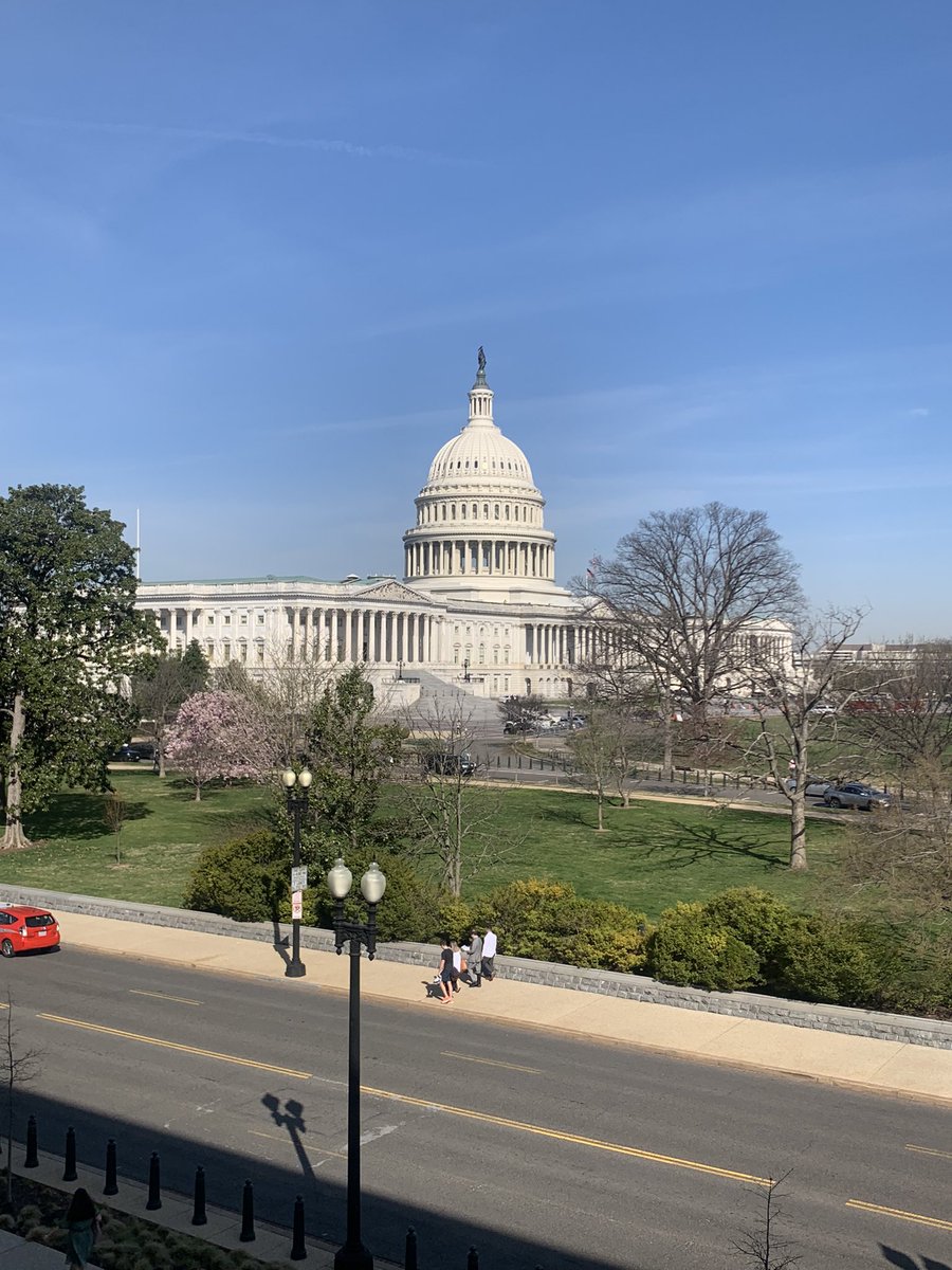 Grateful to be joined by our @masscap1 colleagues advocating for all things community action. Thanks for your time and support @RepMcGovern and @RepRichardNeal ! #BeCommunityAction