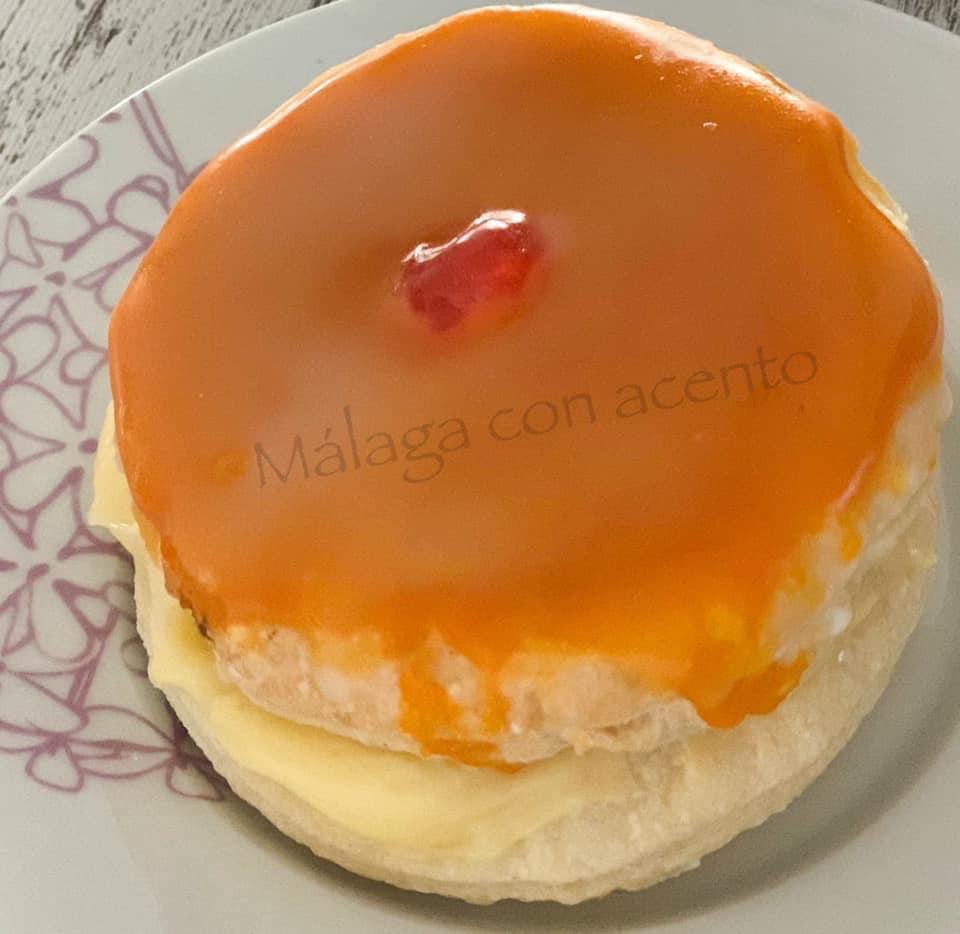 Malagaconacento's tweet image. ¡ En casa estamos locos por las #locas 😋☕️! 
#malagaconacento #málaga #merienda #tortaloca @SaboraMalaga