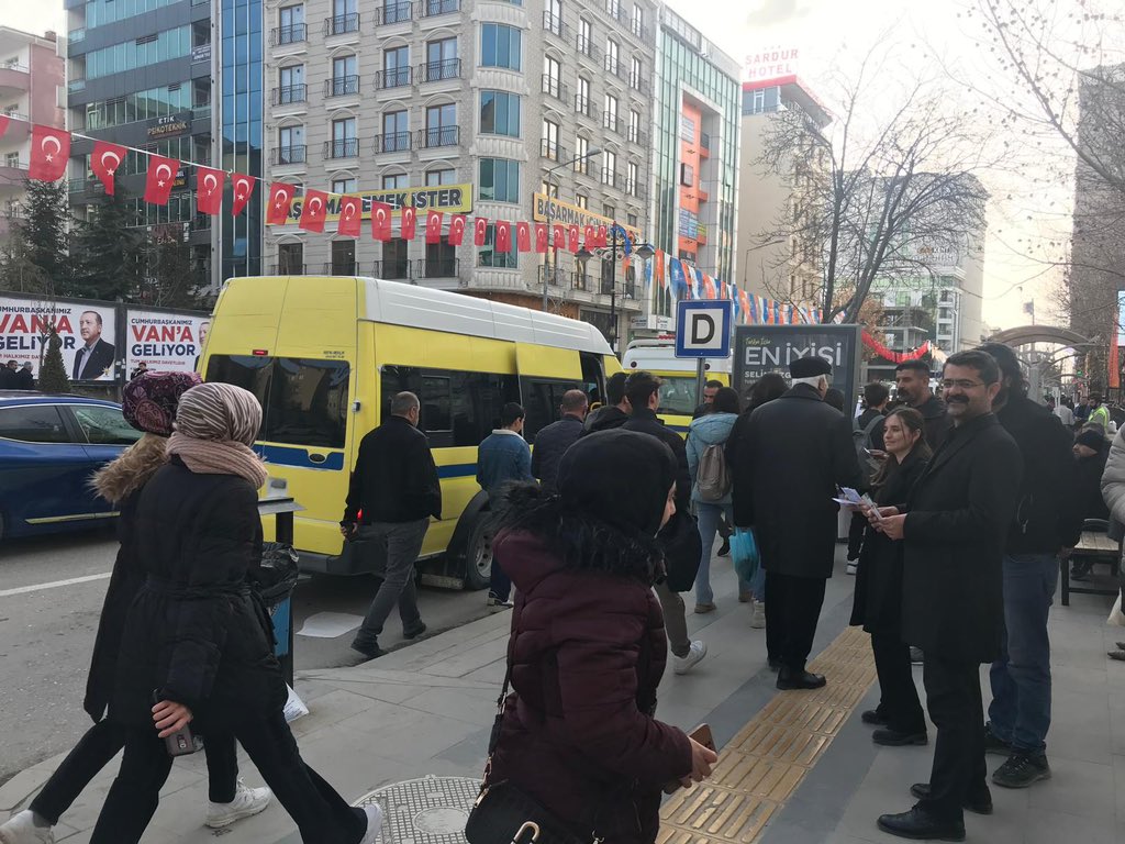 Bu gün de kaldığımız yerden çalışmalarımıza devam ettik. Kaçak DEM’li çayın DEM’le(n)mesine az kaldı…