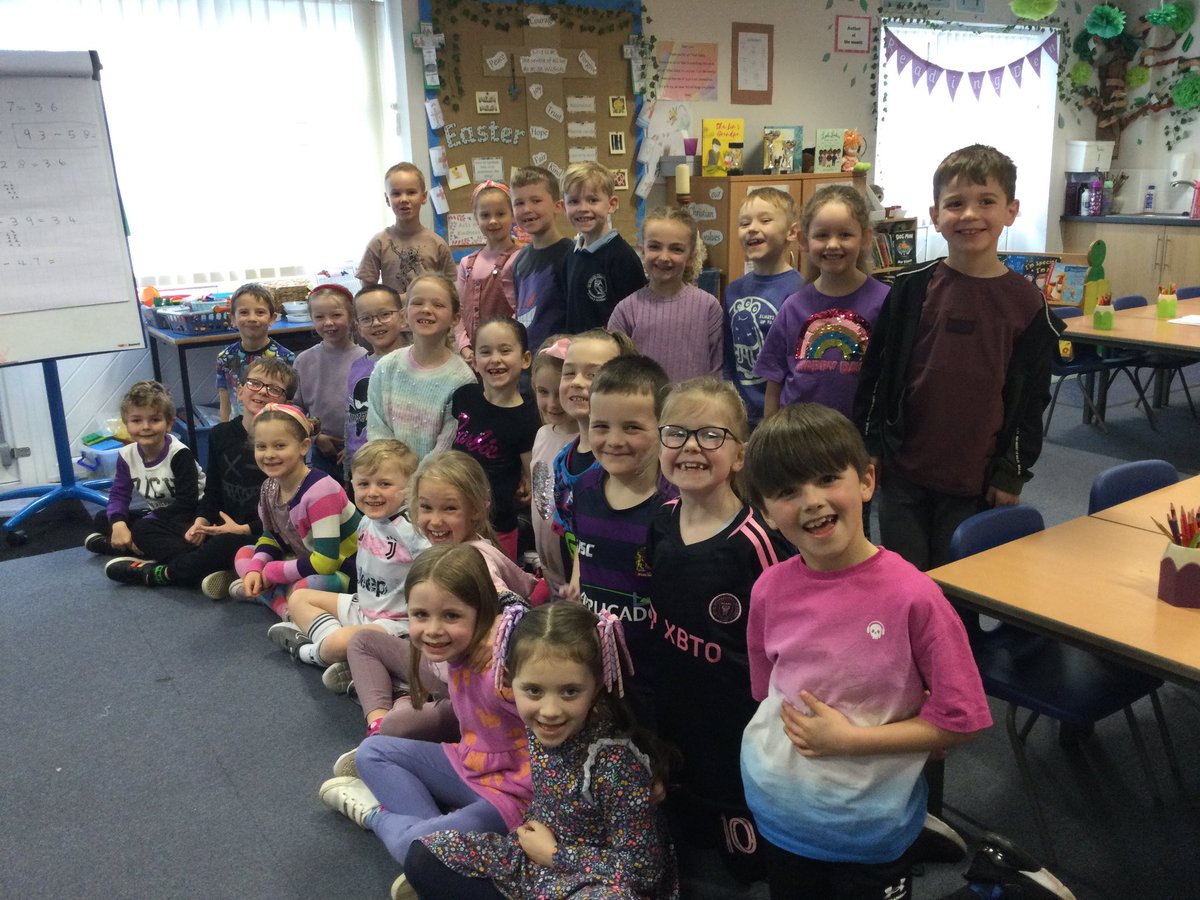 Today we supported ‘World Kidney Day’ wearing pink and purple to raise vital funds for the local charity, ‘Kidneys for Life’ - a charity that is close to our hearts. We look amazing! @St_Wilfrids_CE @LT_Trust @kidneysforlife