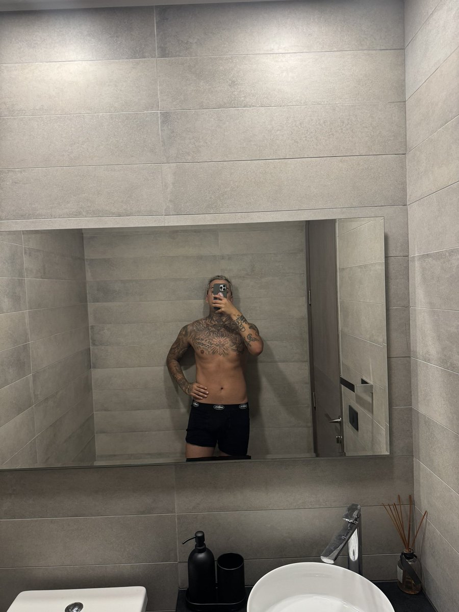 jovenciss's tweet photo. k lindo el baño https://t.co/5KkD9AodQ1