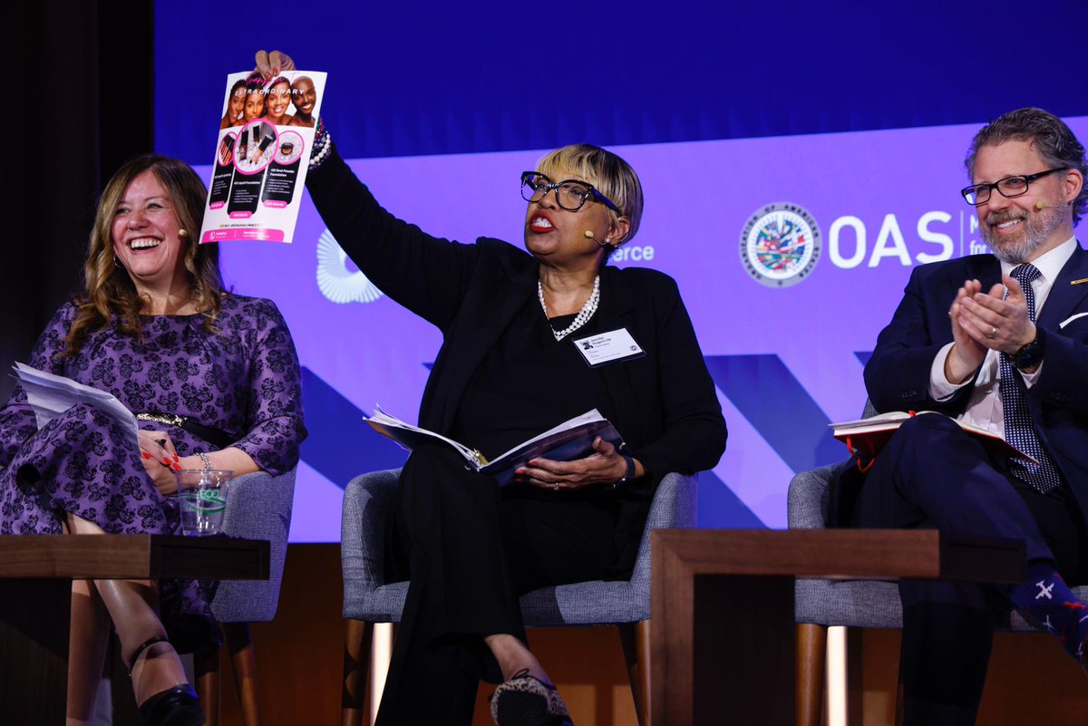 OAS_Development's tweet image. Call to Action! Policy support for #MSMEs in the #LogisticsSector needs to be a #government priority! Day 1 of the OAS MSME Internationalization Conference.