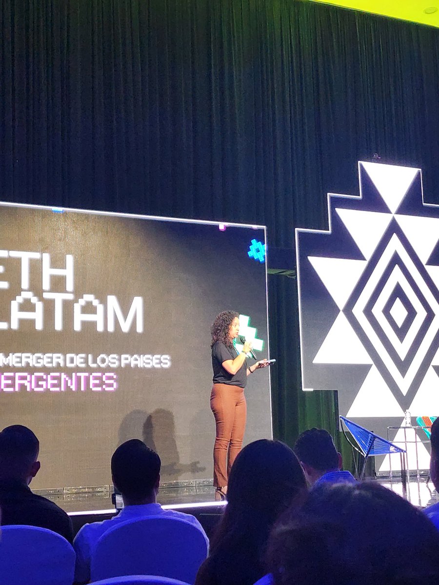 suyenhipp's tweet photo. #ethlatam día dos! Ha estado genial! @ethlatam https://t.co/dvG7EiSIaT