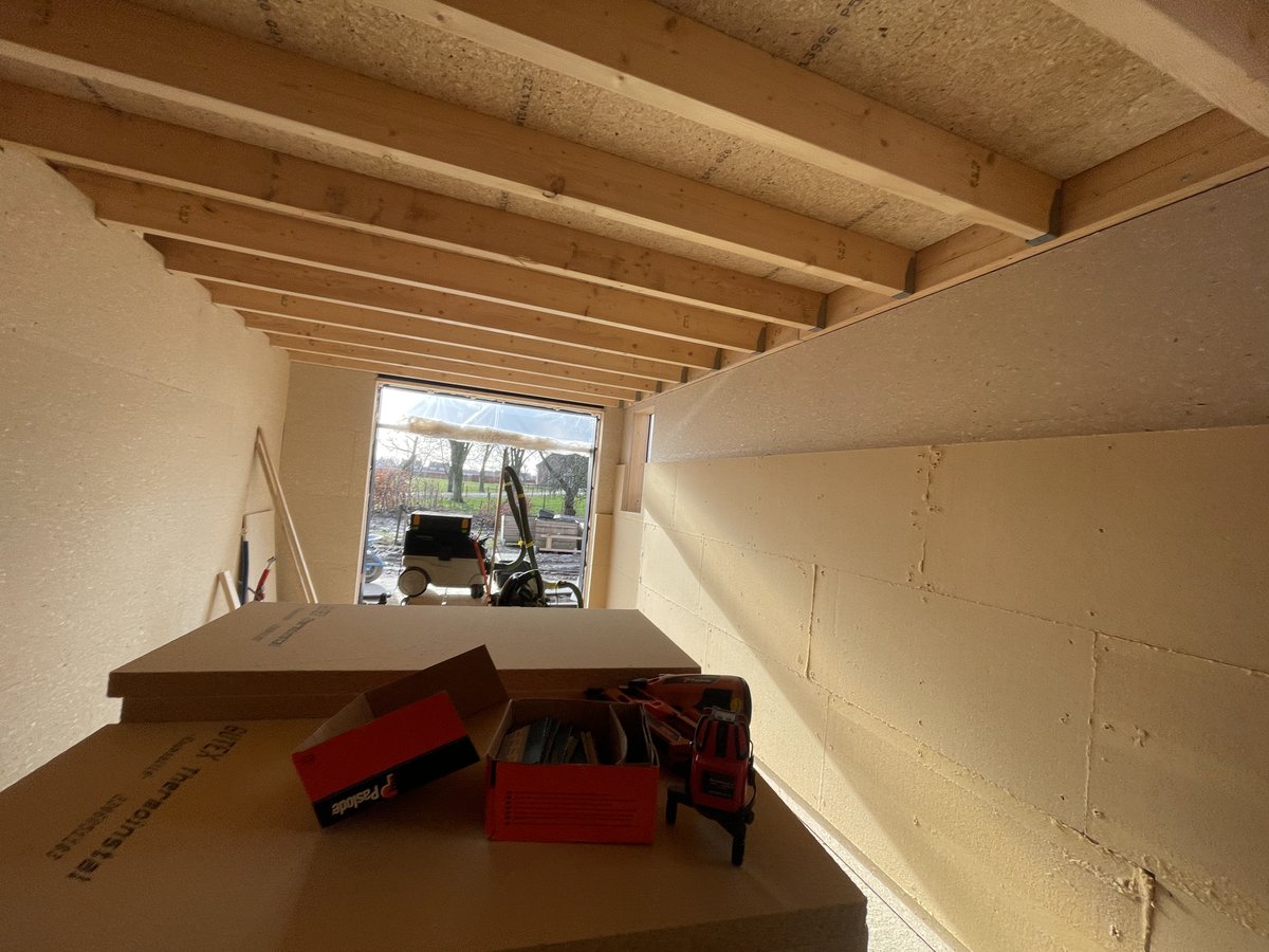 BronBouw tweet media