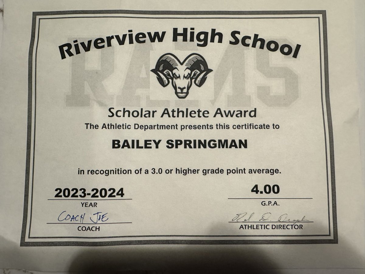 BaileySpringman's tweet photo. Great way to end high school soccer season with a district win! Thank you to my coaches for selecting me for the ram tough award and my teammates for an awesome season! I also earned the scholarship athlete award with a 4.0 gpa (unweighted).🐏🐏⚽️ https://t.co/h0BQLyW6Vv