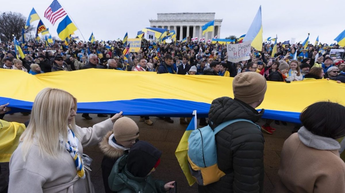 The Hill tweet media