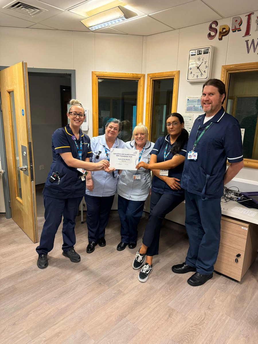 wearewoodview's tweet photo. Amazing to present Ribble ward with team of the month
Great words for a great team, thankyou and continue with all your hard work and commitment to our patients ๐ซถ
#teamribble
@lindleyrachel1
@MeganCunliffe2
@filowe_ https://t.co/nuFRDL4COs
