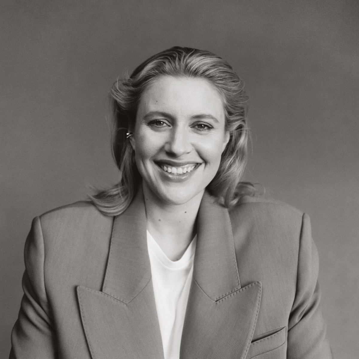 Greta Gerwig has joined the cast of Noah Baumbach’s next film alongside George Clooney, Adam Sandler, Laura Dern, Riley Keough and Billy Crudup.

Described as a funny and emotional coming-of-age film about adults.