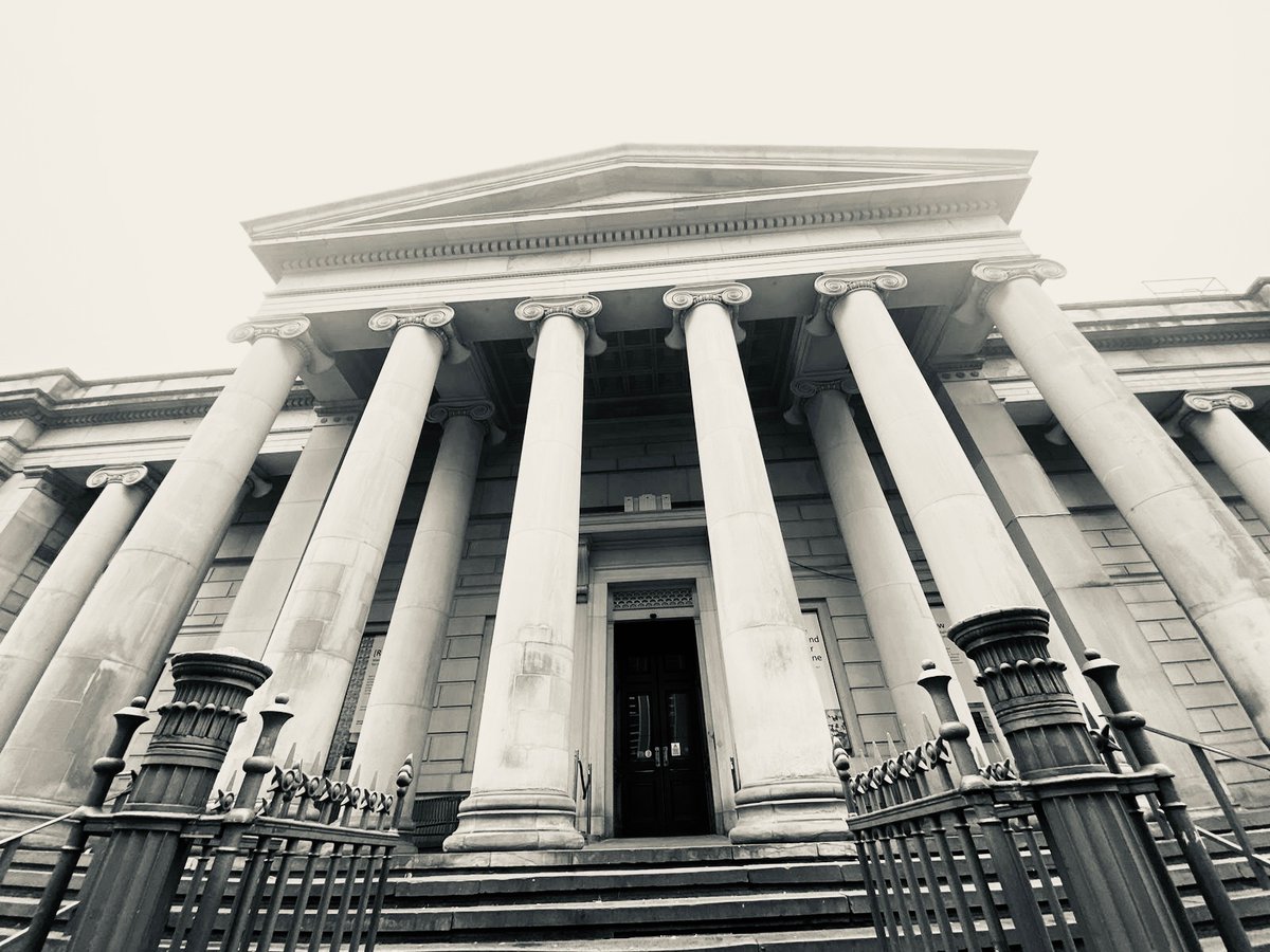 📣We are very lucky and grateful to have secured a beautiful space at @mcrartgallery for an afternoon performance of Dark Beautiful & Chaste….more details to follow🎭❤️🐝#play #performance #venue #Mcr #EVENT #planning #DBC