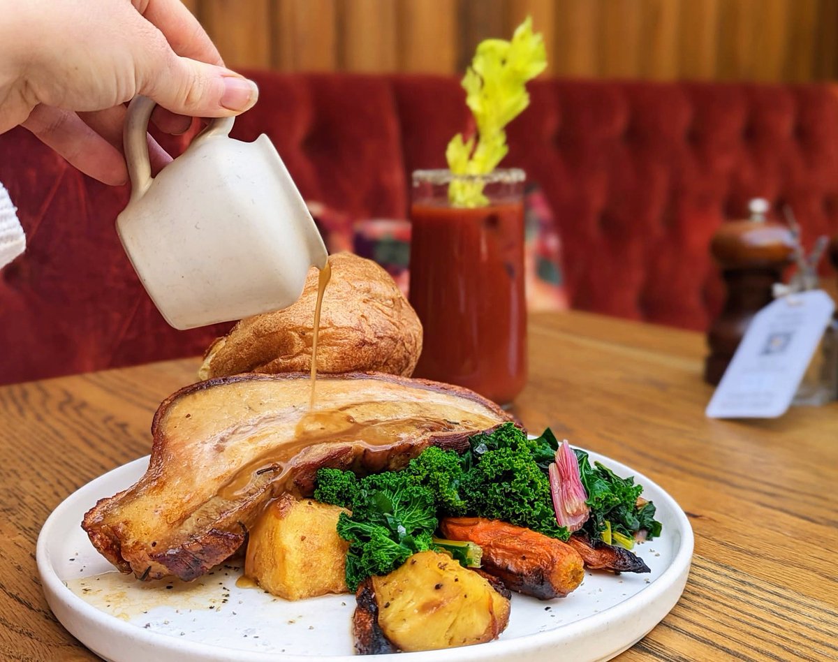 Have you booked in for your Sunday lunch yet? Join us for the ultimate hang over cure after the final day of the Six Nations! #sundayroast #roastpork #porkbelly #gravy #yorkshirepudding #publunch #bloodymary #hangovercure #supersaturday #sixnations #rugby #greenwich #se10