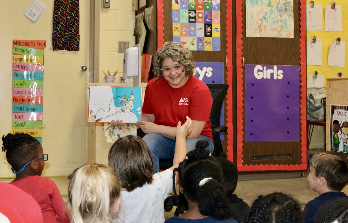 ALPowerFdn's tweet image. The Alabama Power Service Organization joined the nation in celebrating Read Across America week 📚🇺🇸

Volunteers participated in various reading initiatives that inspired and motivated students across the state.

#APSO #PowerofGood