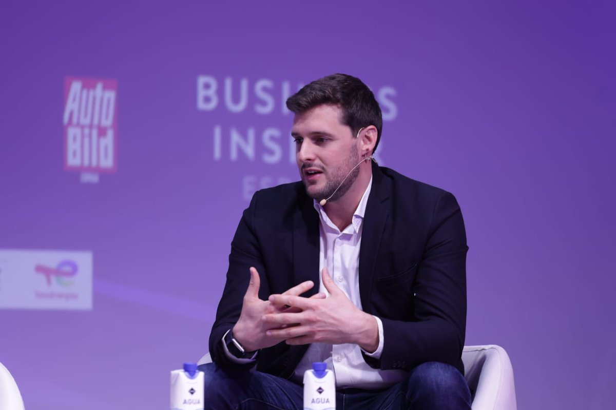 BIEspana's tweet image. 🔴 En directo | #MobilityTalks

🗣️Adrien Castagnie (Charge Guru):  "Mi experiencia es que he comprado dos coches eléctricos en España y. he tenido que esperar casi dos años para el dinero del plan MOVES"

Síguelo aquí: youtube.com/watch?v=m37Ihp…