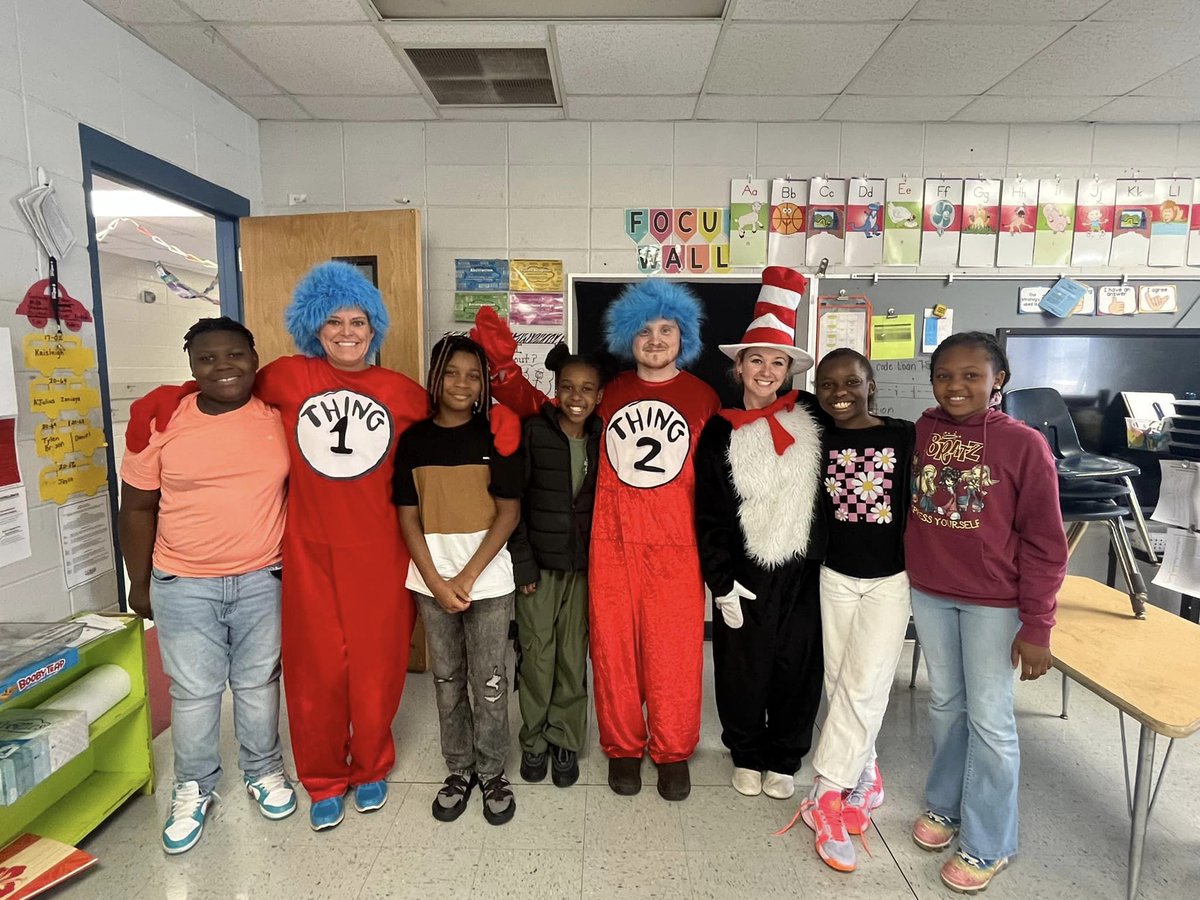 ALPowerFdn's tweet image. The Alabama Power Service Organization joined the nation in celebrating Read Across America week 📚🇺🇸

Volunteers participated in various reading initiatives that inspired and motivated students across the state.

#APSO #PowerofGood