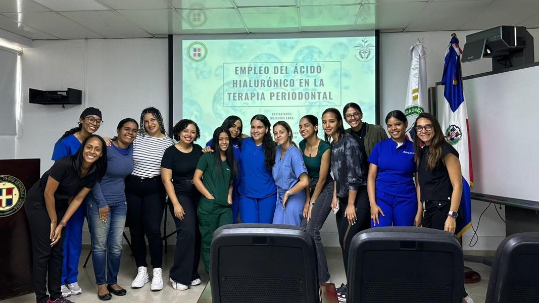Celebramos en el semillero de investigación Periodoncia e Implantes un encuentro acerca del empleo del ácido hialurónico en la terapia periodontal por su capacidad como coadyuvante para promover la cicatrización de los tejidos en tratamientos quirúrgicos. 👨‍⚕️

#UNPHUInvestiga