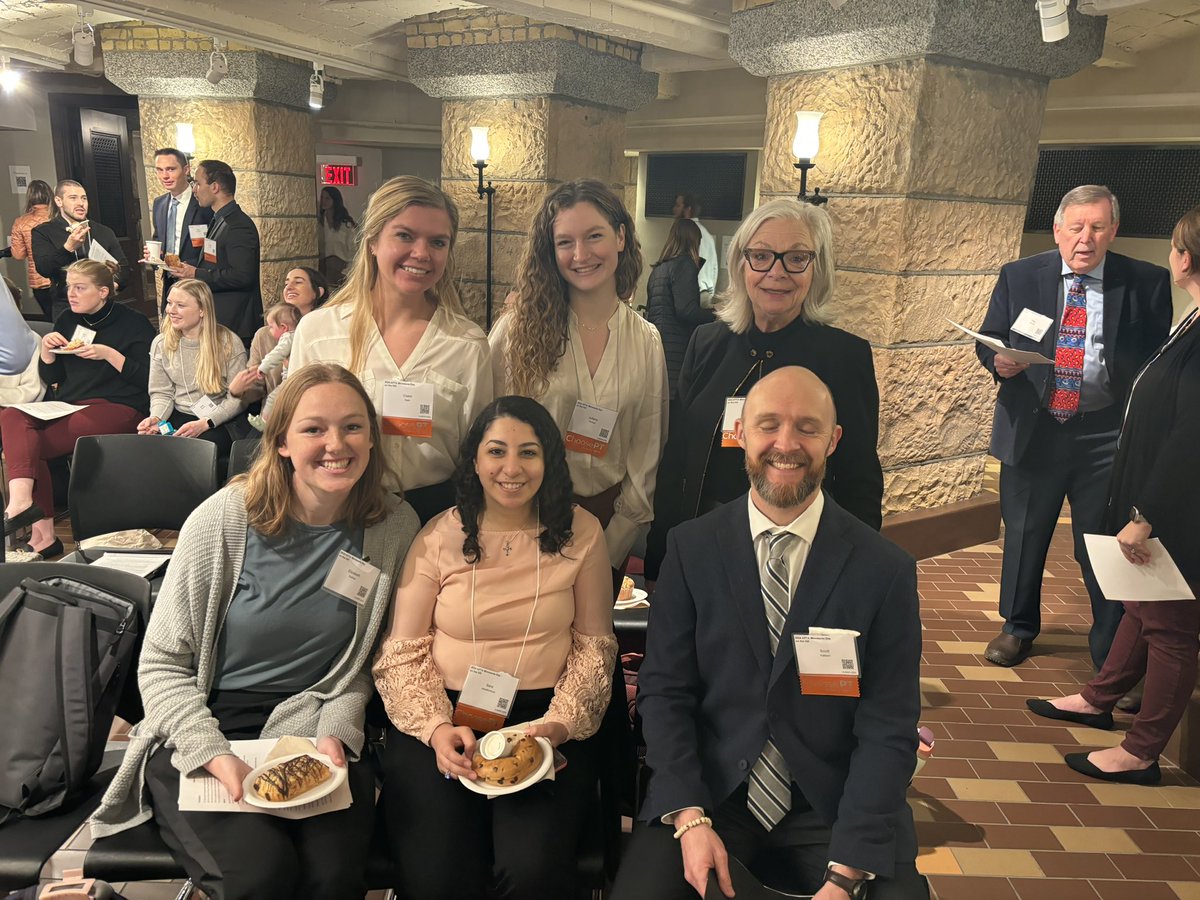 More advocacy pics! @aptapics <a href="/MNAPTA/">APTA MN</a> <a href="/UMN_DPT/">UMN Physical Therapy</a> #ptdayonthehill #MNleg