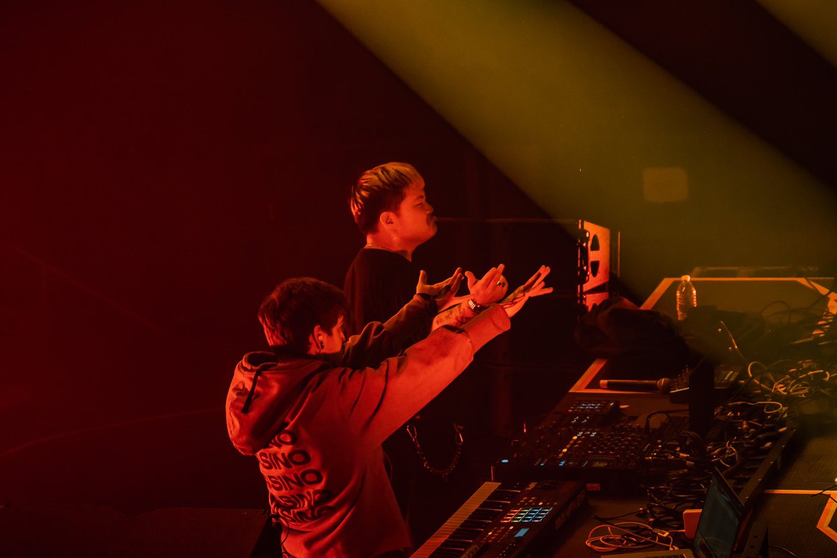 shotbyrondo's tweet photo. Dab The Sky. ❤️ two of my favorite artist of all time. @iamdabinlee @SaidTheSky 

@getluckyslc @VolumeUtah https://t.co/kaP35JRc3n