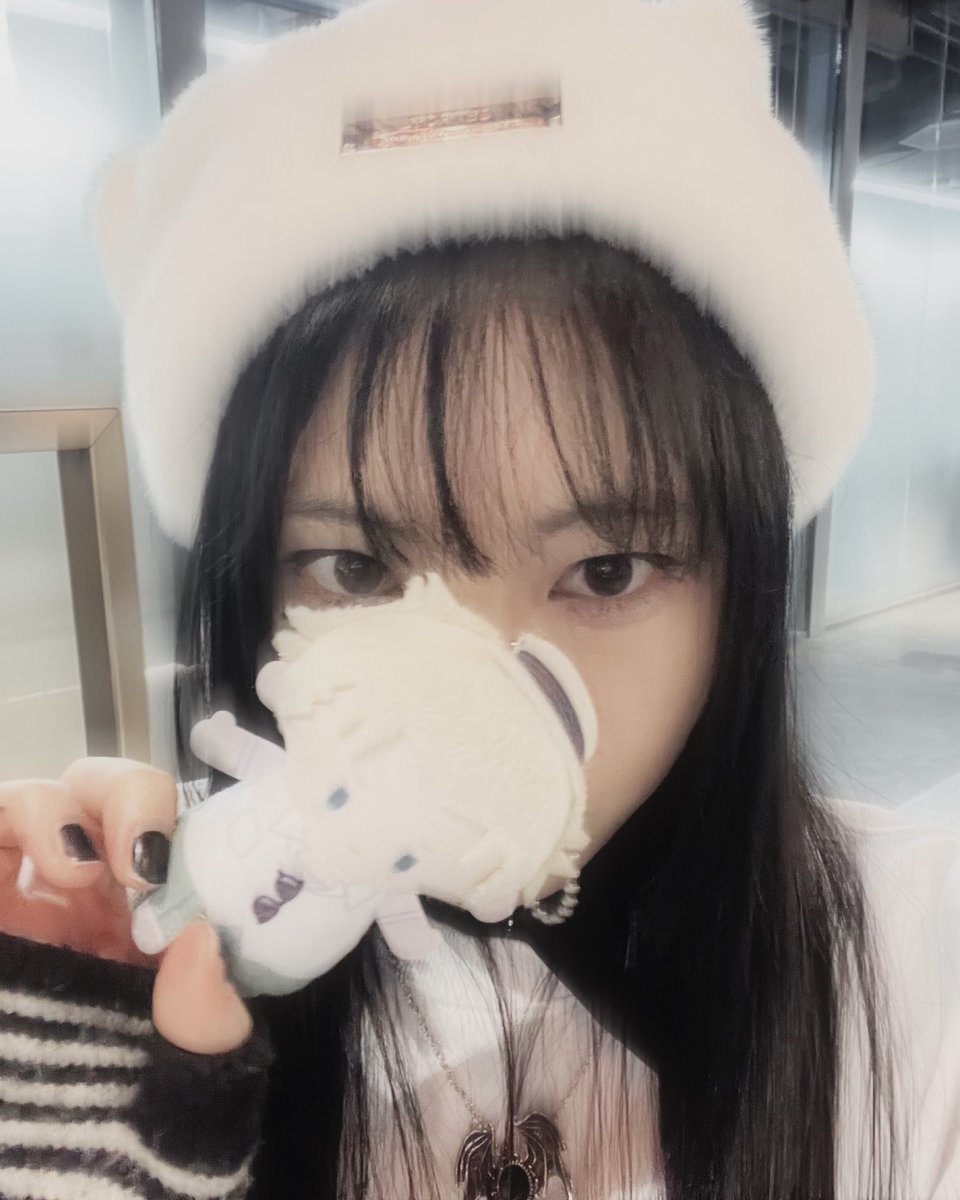 raon_leee's tweet photo. 스파이패밀리 코드화이트 극장판 나와서
누구보다빠르게 시사회 다녀옴
제작사 위트임 작화 끝내줌.,,,…,심금을울림ㅠ
오슷티 호시노겐,히게단임 말해뭐해 설명필요x
오타쿠면 양심상 보러가라 3월20일 개봉이다 https://t.co/xcGvYkOYCV