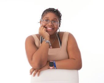 DSS_Missouri's tweet photo. Meet Karmajah! She is creative and artistic and enjoys playing video games. She loves listening to music and sewing. While she is sometimes shy, she is easy to find common ground with! Inquire about her today: https://t.co/LwWyBjKfxv #AdoptMOKids #AdoptionSpotlight https://t.co/1Pbpaj4DmC