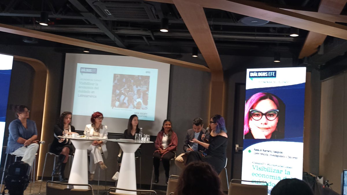 No hay una discusión acerca del capitalismo, se van creando estrategias para ir "aguantando vara" para seguir siendo explotadas.
El 80% de la publicidad de México, aparecen mujeres, pero lo que más se publicita son: artículos de limpieza o belleza, comenta Raquel Ramírez