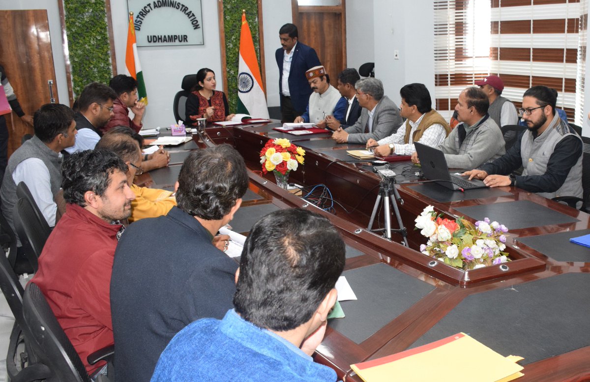 statevision10's tweet image. #ProgressingJK
DC Udhampur, Ms.Saloni Rai, led a meeting to review the progress of District Capex Budget 2023-24, Village Development plans,ABDP &amp;amp; SOS initiatives. She emphasized expediting ongoing projects to achieve 100% expenditure within the fiscal year.
@diprjk 
@rai_saloni