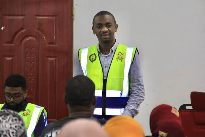 FauzKhalid's tweet photo. Two Chief Officers who should be poached from Mombasa County by the national Government are Ali Sharif of Lands and Swaleh Mwalizuma of Tourism,Trade &amp; Culture 

Wanachapa kazi hawa waungwana. 

This is an appreciation tweet for the two Choef Officers https://t.co/Avmhf2HVUa