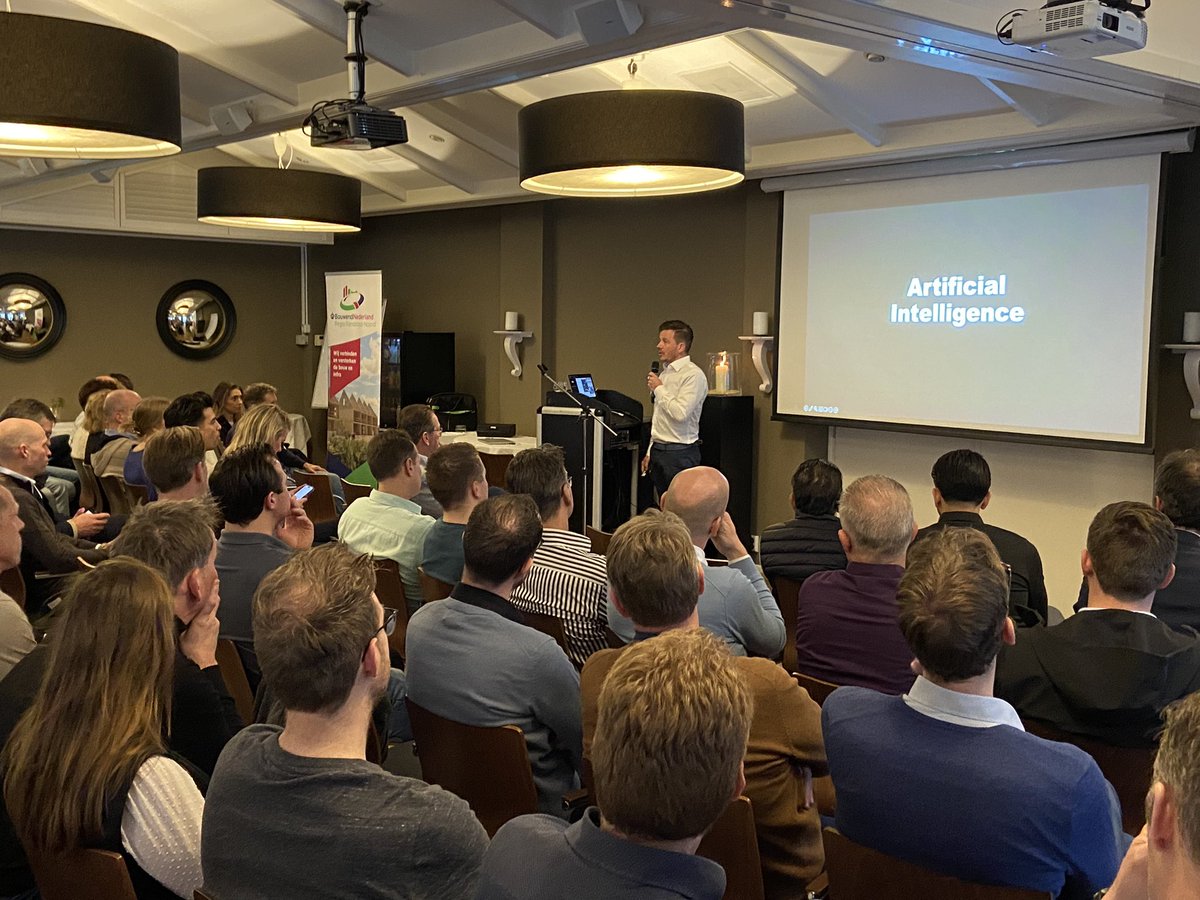 Meer dan 120 deelnemers aan de regiodag @BNLrsnoord Utrecht/het Gooi met inspirerende sprekers <a href="/IrisGundel/">Iris Gündel</a> over generatieverschillen en <a href="/JarnoDuursma/">Jarno Duursma</a> over AI. #debouwmaakthet