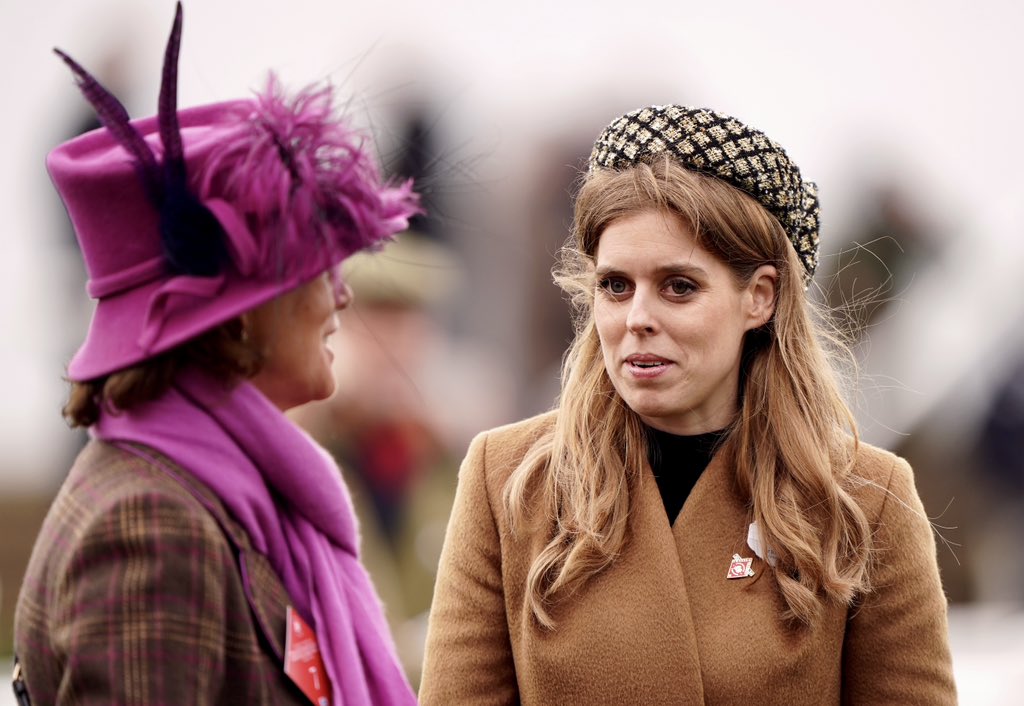 Princess Beatrice and Edoardo Mapelli Mozzi watch the Ryanair Chase on day three of the 2024 Cheltenham Festival at Cheltenham Racecourse