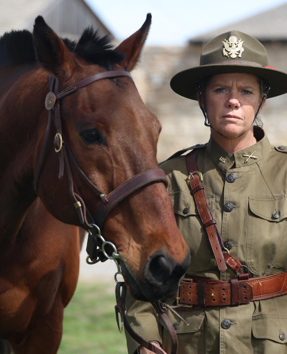 USArmyFortSill's tweet image. The Fort Sill Half Section lives out the Army Value of DUTY. Duty means being able to accomplish tasks as part of a team. Stay tuned as they prepare to compete in the #InternationalMountedMilitaryInvitational in Las Vegas later this month! #TeamSill #ArmyValues #BeAllYouCanBe