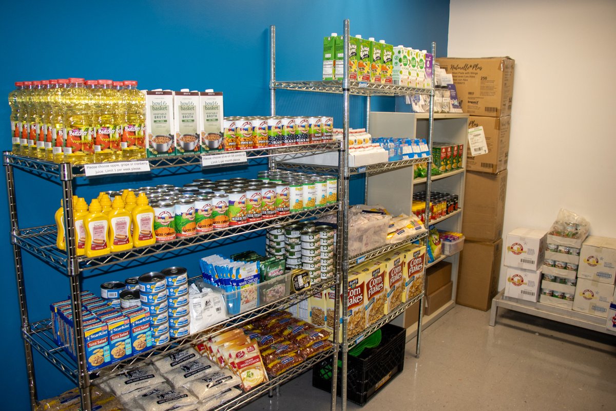 Guttman recently celebrated a new space for our Grizzly Pantry, thanks to a generous donation from an anonymous donor. The pantry provides food, clothing and other items and is open to all @CUNY students! Open M-F. #foodpantry #clothingdonations #guttmancares #studentsuccess