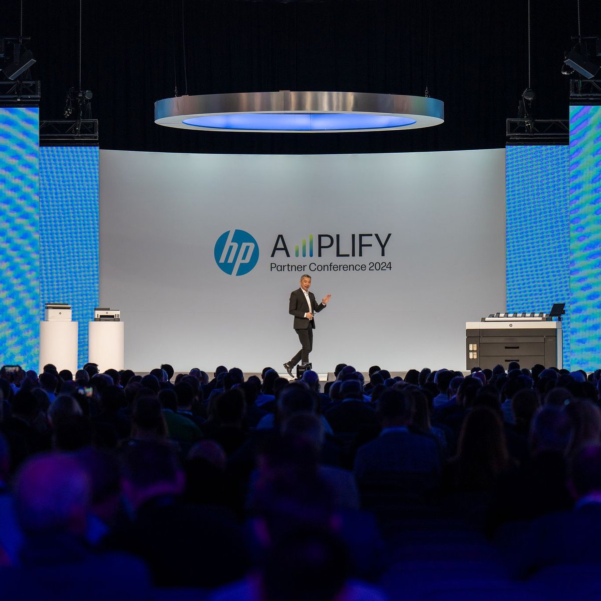 That's a wrap on #HPAmplify Partner Conference 2024 in Vegas! Dive into more news and insights on our Future Ready strategy: bit.ly/3TAnAFr #UnitedWeWin