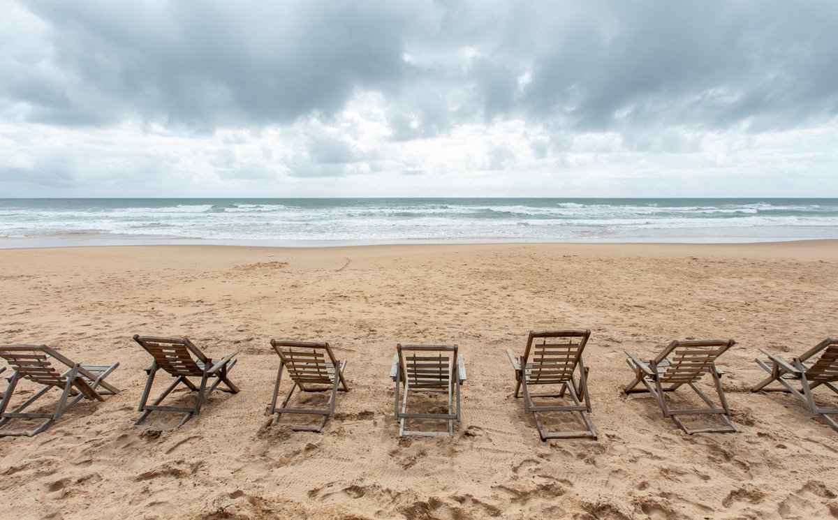 koverroos's tweet photo. My job is just beach.  😎 🌊  What are you doing for Spring Break this year? https://t.co/pTKNIQMNZX