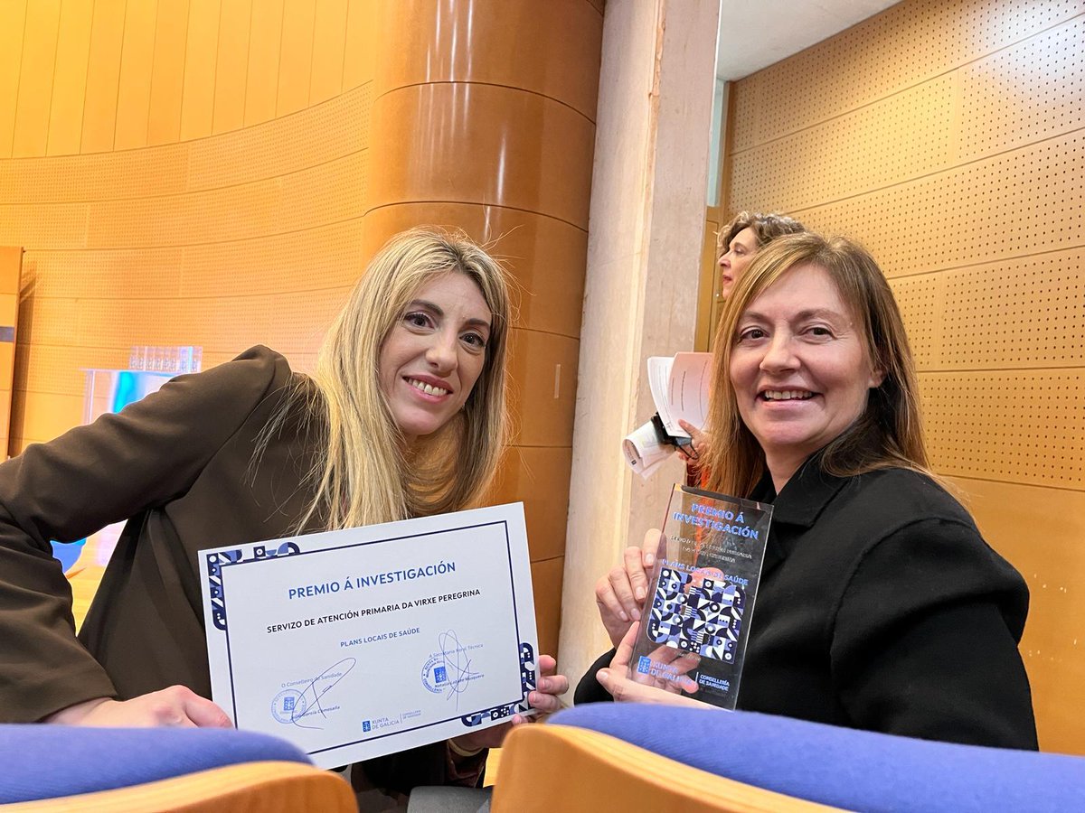 ponsalsergas's tweet photo. 🏆 Os centros de saúde de Vilanova de Arousa e @SapVPeregrina de Pontevedra, galardoados onte nos II Premios Locais de Saúde de @sanidadexunta 

🏅 Vilanova de Arousa, en 'Dimensión Comunitaria'

🏅 Virxe Peregrina, en 'Investigación' https://t.co/ocFHCScqfE