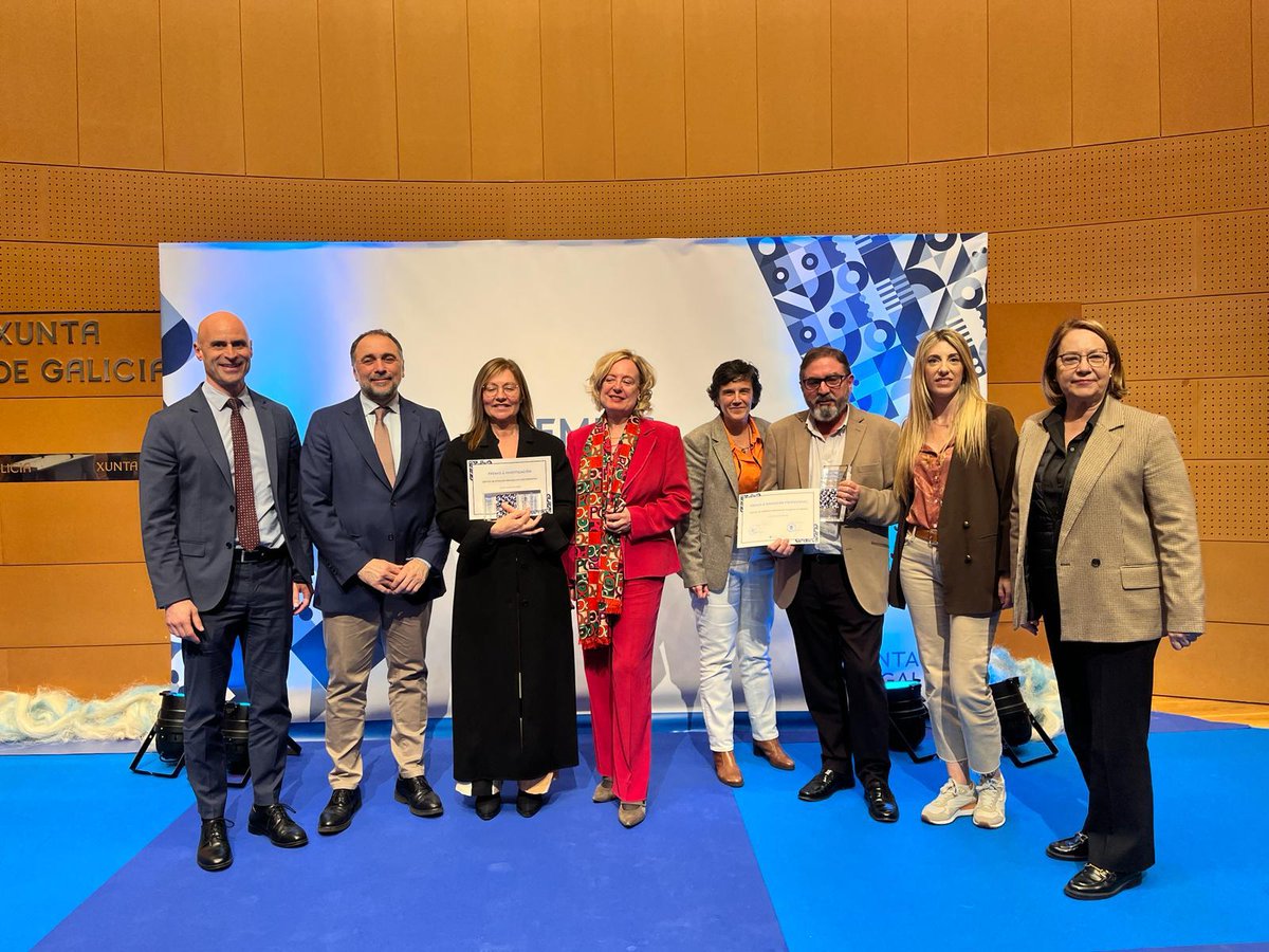 ponsalsergas's tweet photo. 🏆 Os centros de saúde de Vilanova de Arousa e @SapVPeregrina de Pontevedra, galardoados onte nos II Premios Locais de Saúde de @sanidadexunta 

🏅 Vilanova de Arousa, en 'Dimensión Comunitaria'

🏅 Virxe Peregrina, en 'Investigación' https://t.co/ocFHCScqfE