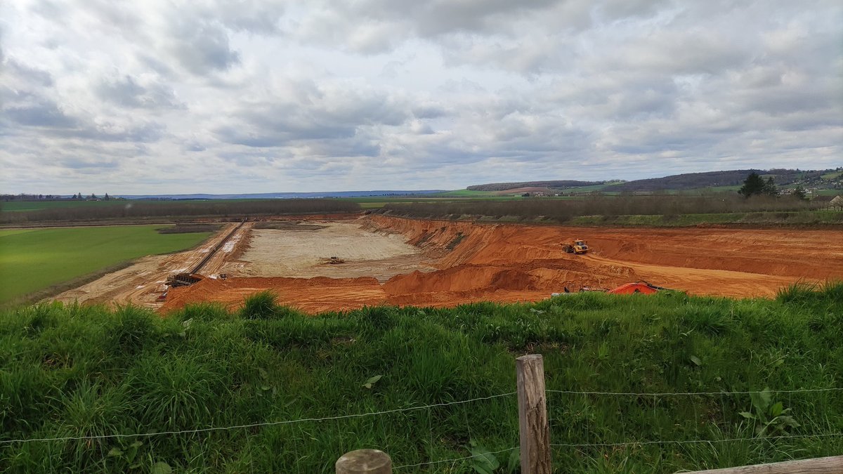 T_Houssin's tweet photo. ð Visite des carriÃĻres #Lafarge à #BerniÃĻres, #Muids et #Daubeuf, 1er site français de granulats alluvionnaires qui emploie 80 personnes sur ces 3 sites.
ðģ Discussions constructives avec les ÃĐquipes sur les dÃĐfis du secteur : gestion durable des ressources naturelles, rÃĐhabilitation des espaces, cadre de vie des habitants, difficultÃĐs du BTP et nouveaux projets.