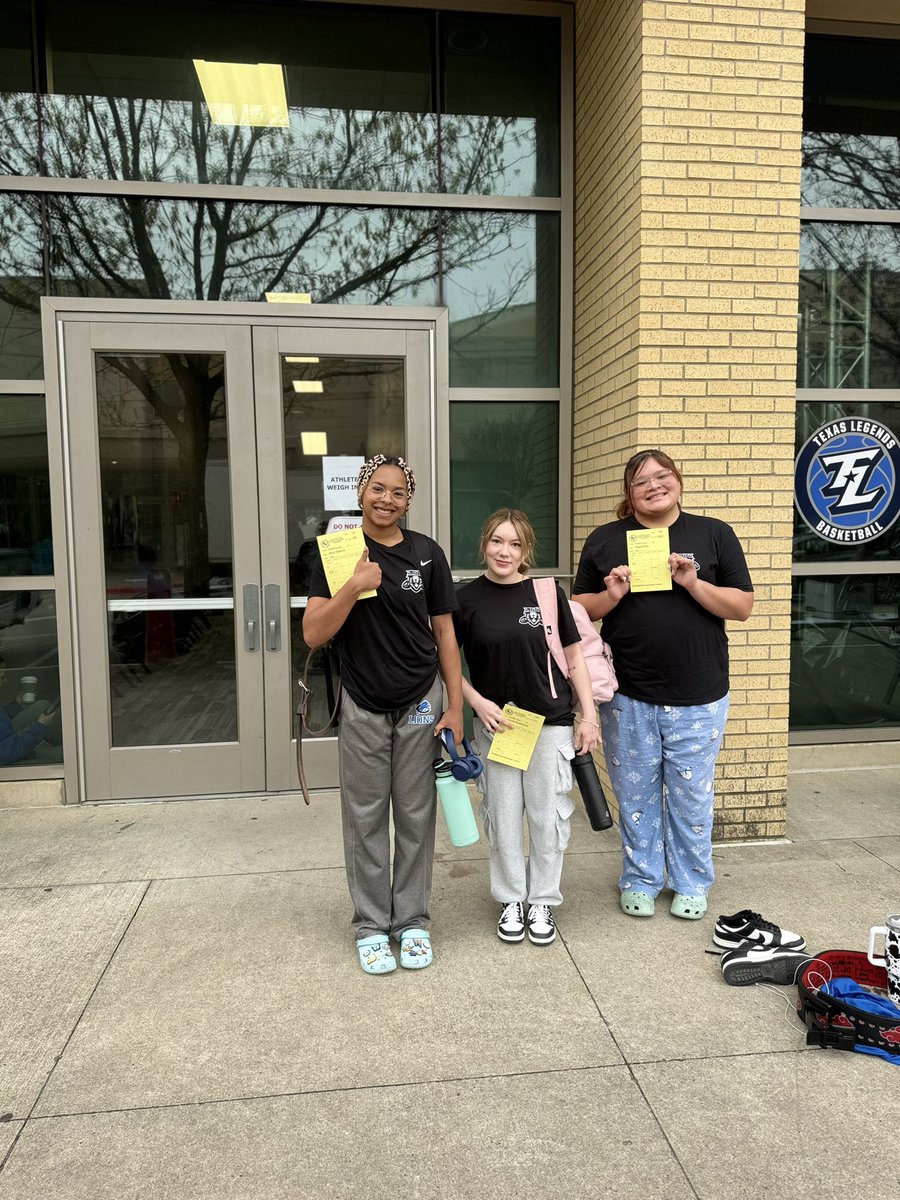 Armando Resendiz tweet media