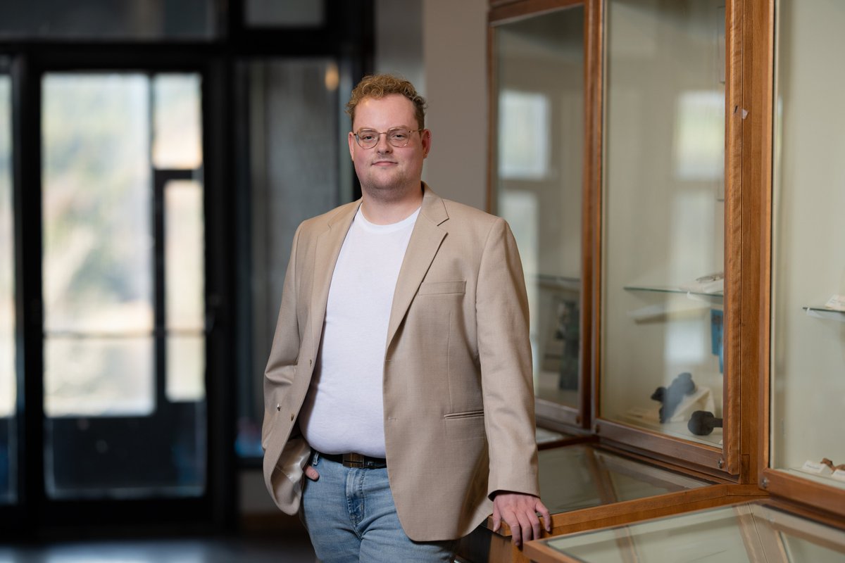 gradstudies's tweet photo. It's blog time! Today we hear from Jared Hogan, a PhD candidate in the Department of Archaeology. Jared shares some valuable resources that may serve as a starting point for your self-education on Indigenous culture in NL.
Read more: https://t.co/luVtU60tOj https://t.co/74H9UDNH3o